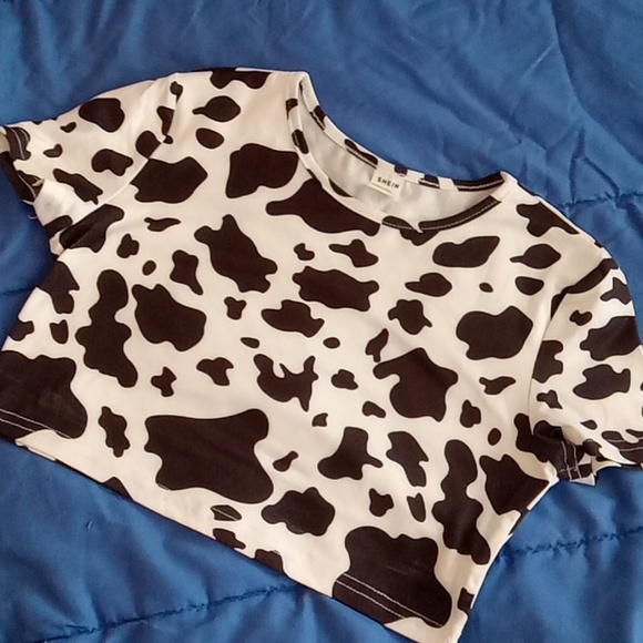 Cow Print (1) & White Collared (1) Crop Tops - Picture 2 of 10